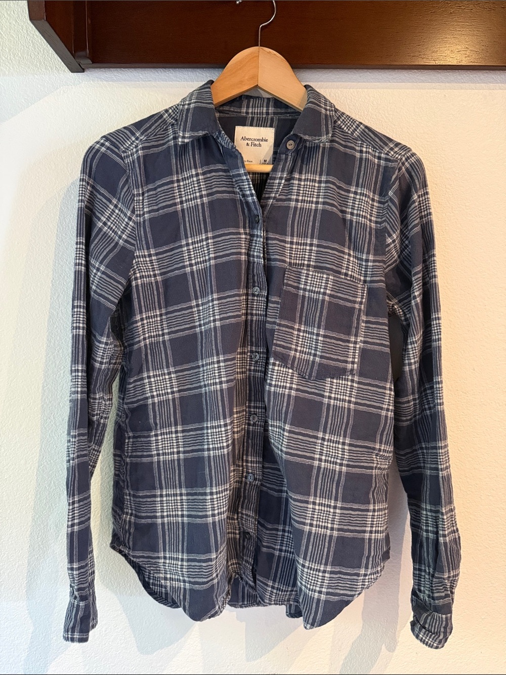 Abercrombie & Fitch Woman’s Blue and White Plaid Button-Down Shirt 100% Cotton